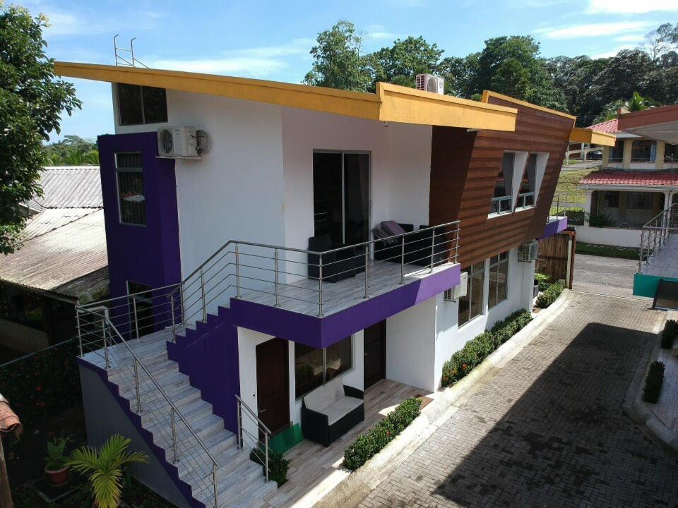 Lofts Cacao, Cacao, Near To